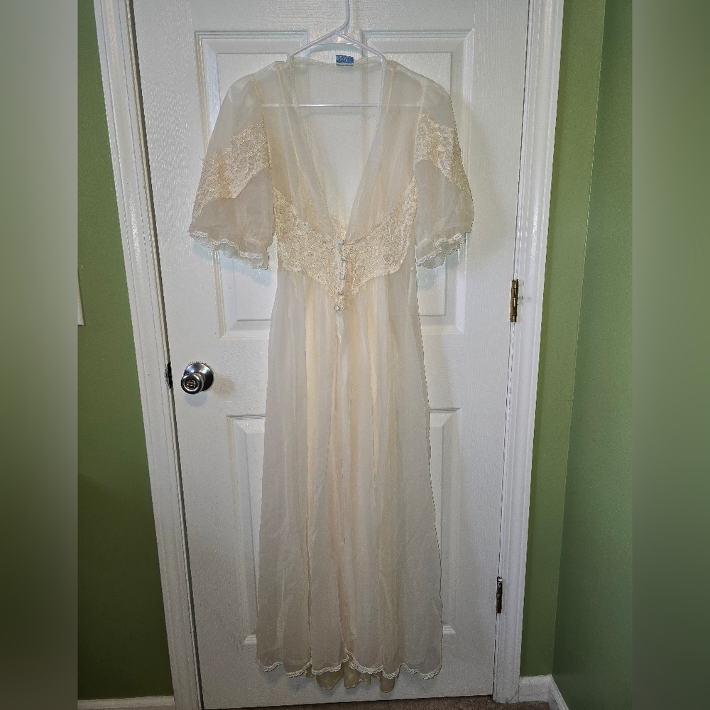 Val Mode Vintage Set Sheer Cream Gown And Duster Lace Coquette Cottagecore - Picture 2 of 16